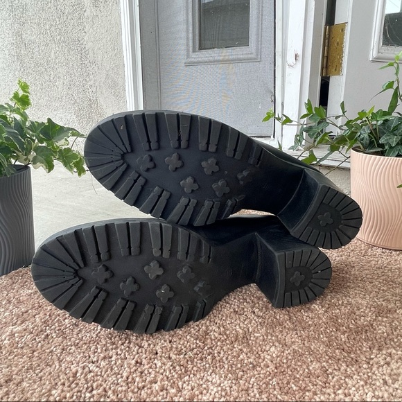 Black (Vegan) Leather Ankle Boots - Picture 4 of 4